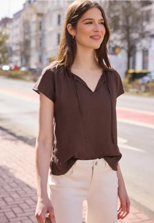 Dropped Shoulder Bluse mit Split Neck in Solothurn - Bild 1
