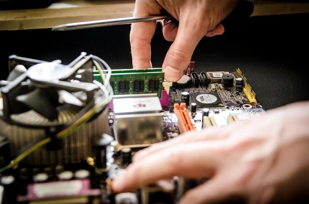 Computer Spezialist Luzern in Emmen - Bild 1