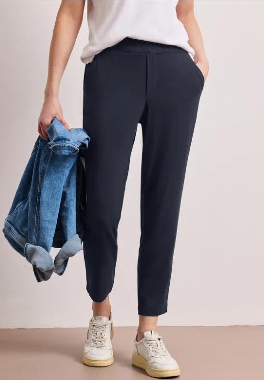 Mid Waist Slim Leg Hose im Loose Fit in Zürich - Bild 1