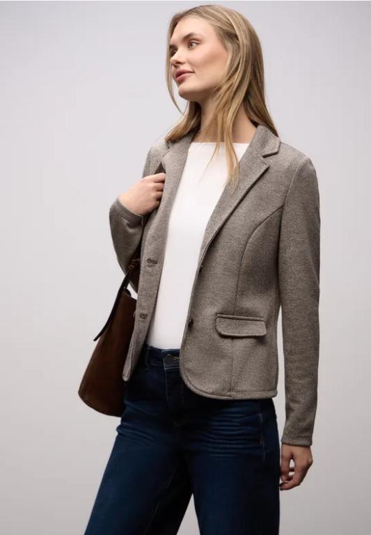 Basic Blazer in Luzern - Bild 1