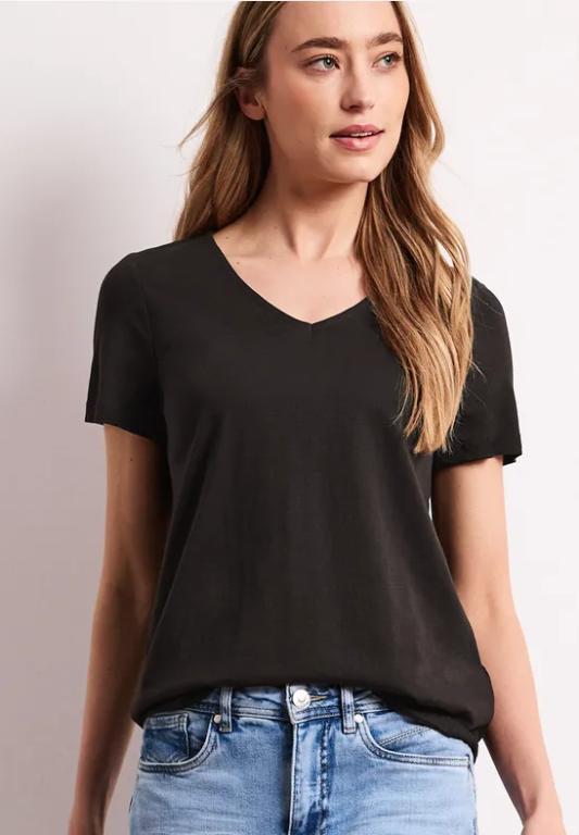 Basic T-Shirt mit V-Neck in Unifarbe in Bern - Bild 1