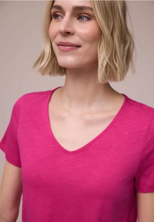 Basic T-Shirt mit V-Neck in Unifarbe in Zürich - Bild 1