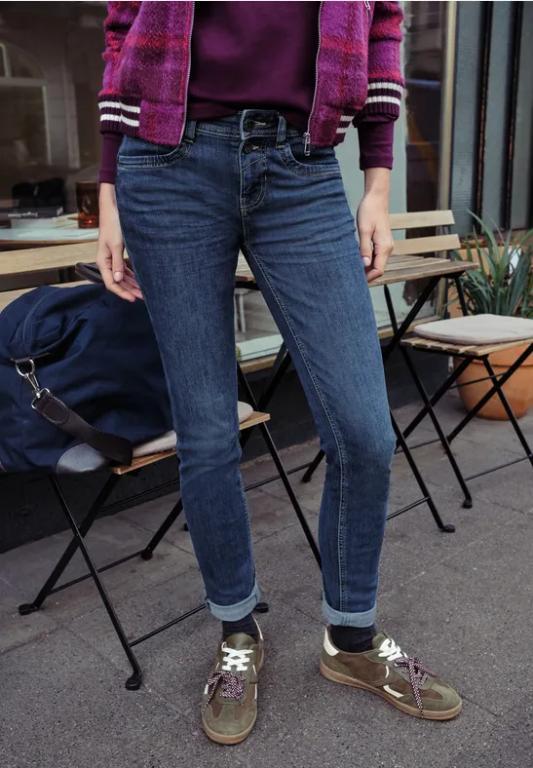 Casual Slim Fit Jeans in Willisau - Bild 1