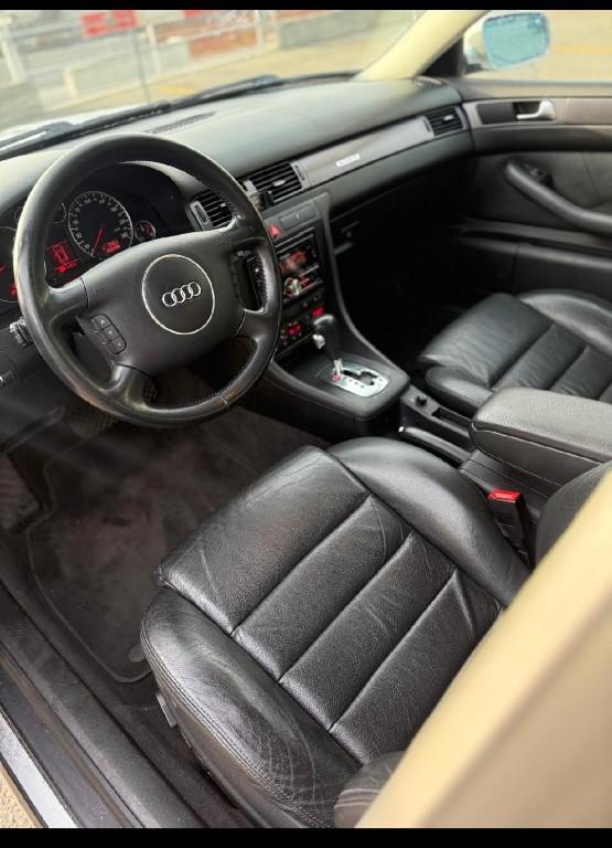 Audi A6 2.5 TDI Avant Quattro in Bern - Bild 3