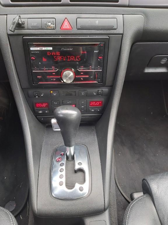 Audi A6 2.5 TDI Avant Quattro in Bern - Bild 7