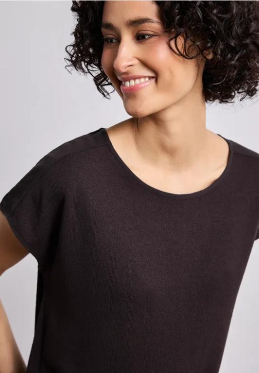 Shirt mit Boatneck und Schulterdetail in der Schweiz - Bild 1