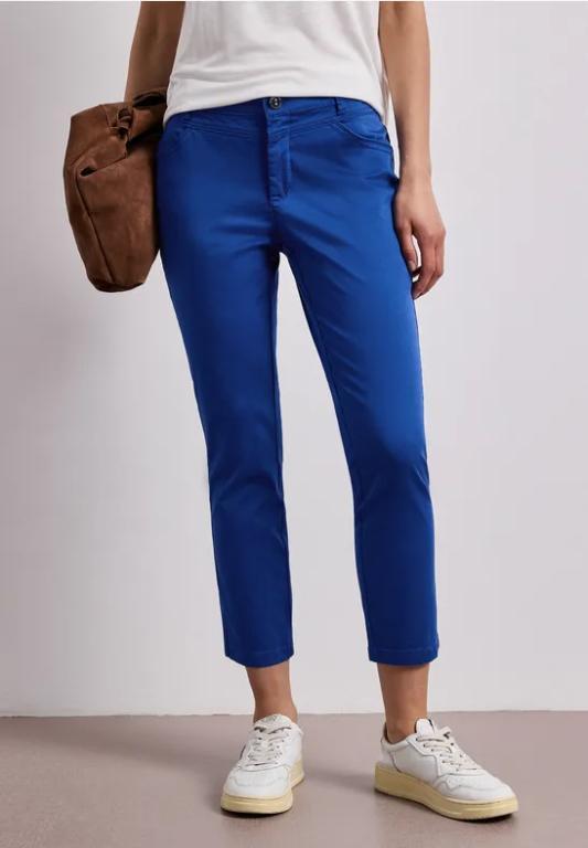 7/8 Slim Leg Hose im Satin-Look in Urdorf - Bild 1