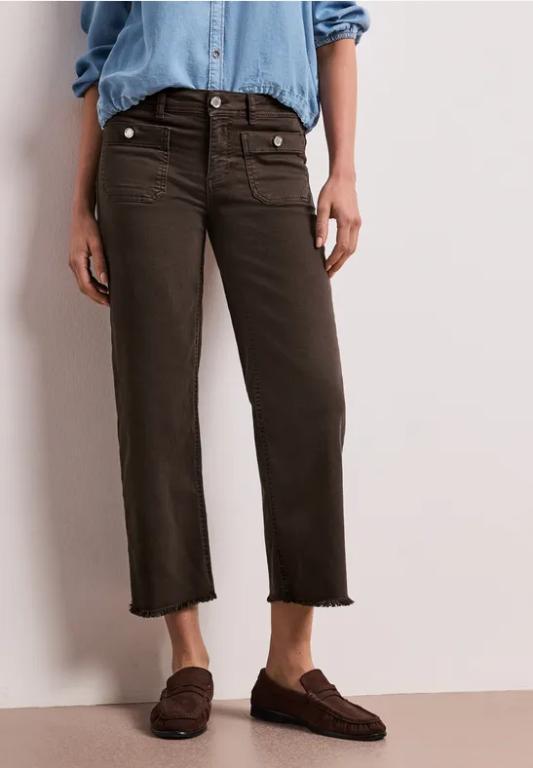 Mid Waist Straight Leg Jeans im Casual Fit in Dulliken - Bild 1
