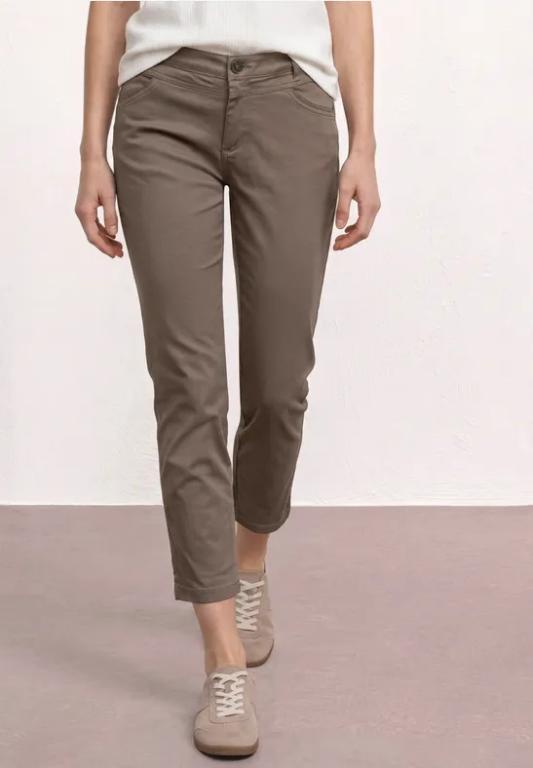 7/8 Slim Leg Hose im Satin-Look in Aesch - Bild 1