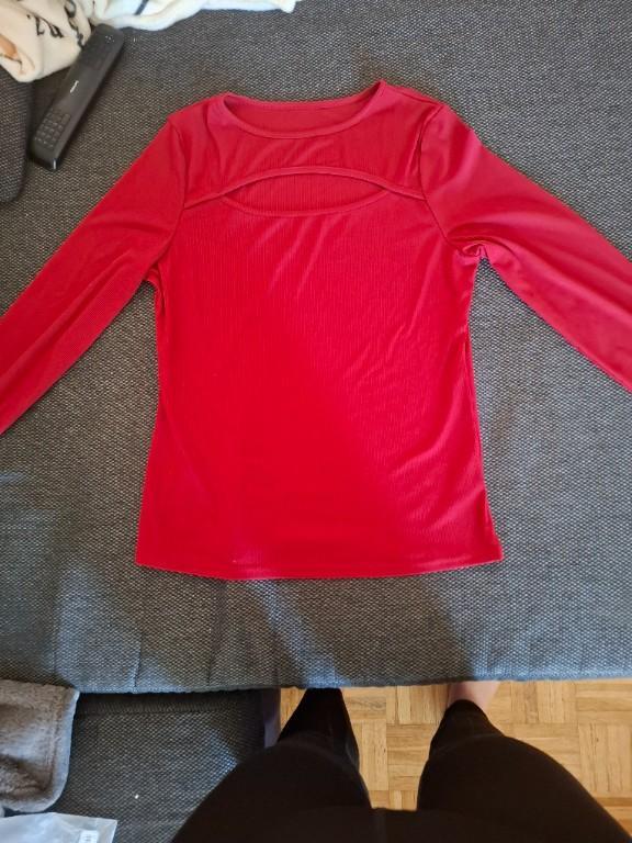 Ich verkaufe 3 Damen Pullover, rot, elegant, Grösse XL in Solothurn - Bild 1