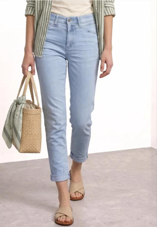 Tapered Leg Jeans im Loose Fit in Aesch - Bild 1
