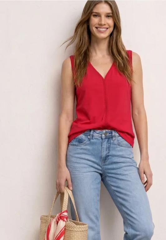 Top mit V-Neck und Crochet-Tape in Aesch - Bild 1