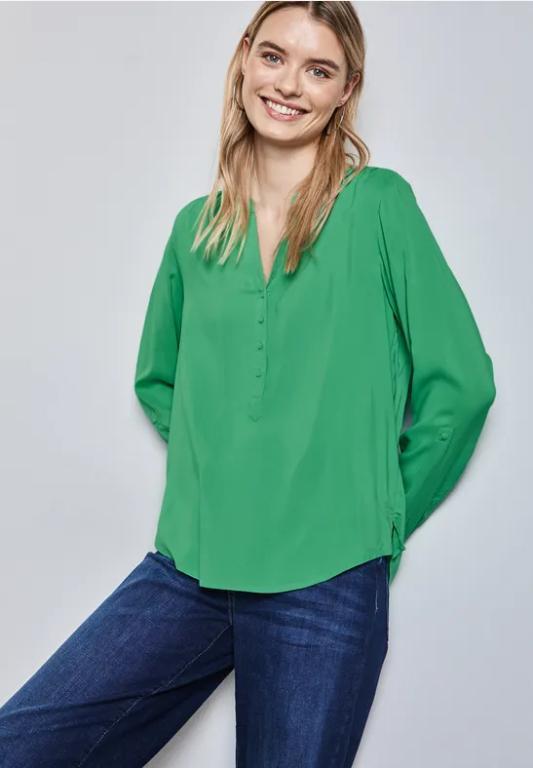 Basic Bluse in Unifarbe in Frauenfeld - Bild 1
