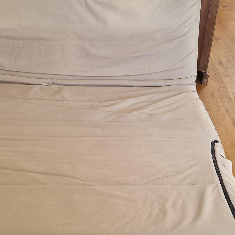 Schlafcouch / Bett / Grau in der Schweiz - Bild 2
