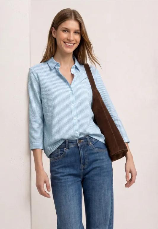 Hemdbluse in Seersucker-Qualität in Aesch - Bild 1