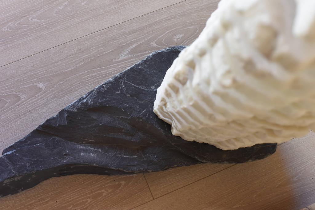 Onyx- und Schieferskulptur aus Indonesien Statue Wohndekoration in der Schweiz - Bild 3