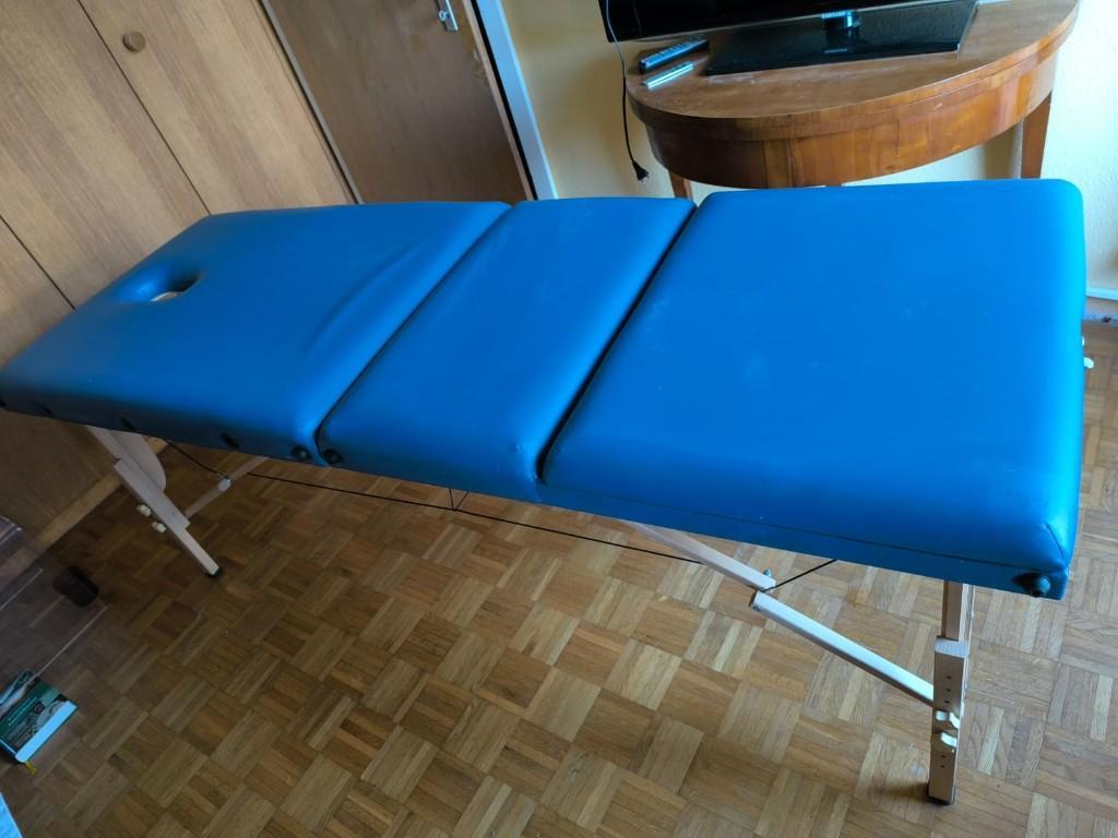 Massage-Tisch, klappbar, stabil, neuwertig, Marke Klapp it in Freiburg - Bild 1