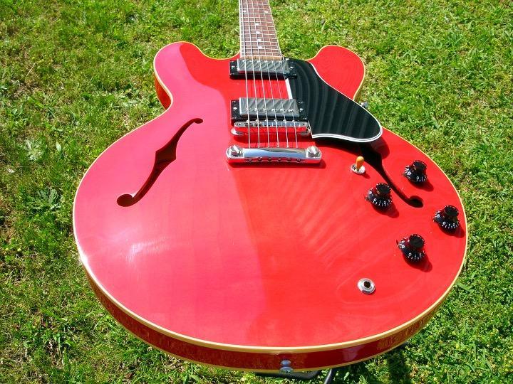 2006 Gibson Custom Shop 1959 Dot Reissue ES-335 in Faded Cherry in der Schweiz - Bild 3