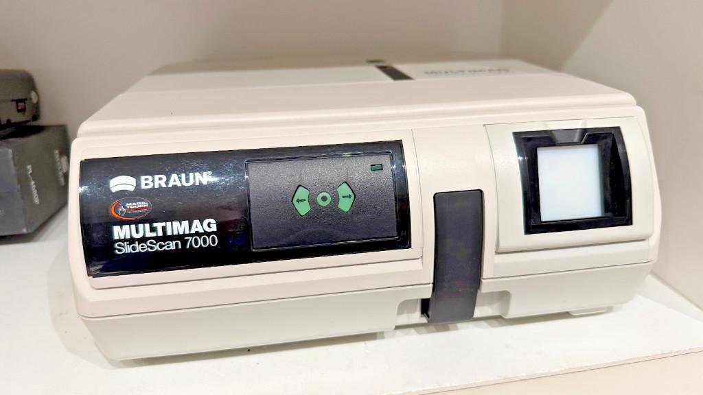Braun Reflecta DigitDia 7000 Magazinscanner in Appenzell - Bild 1