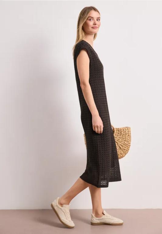 Midi-Kleid mit V-Neck aus Spitze in Luzern - Bild 1