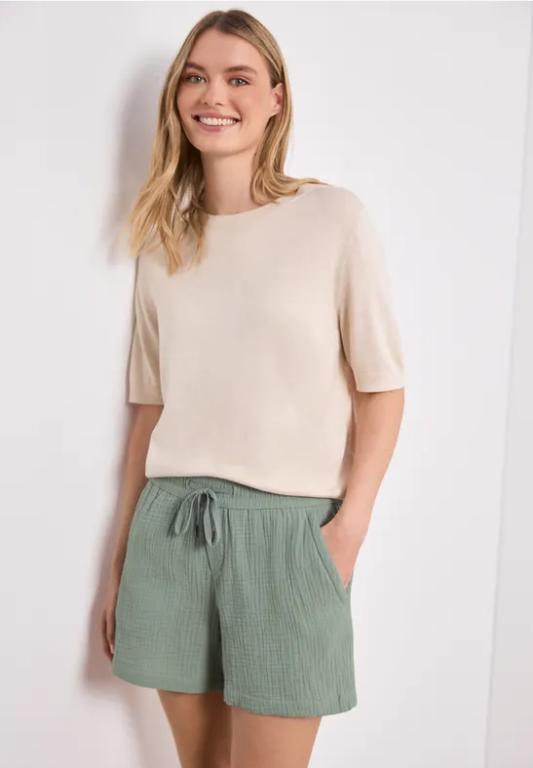 Mid Waist Shorts aus Musselinstoff in Luzern - Bild 1
