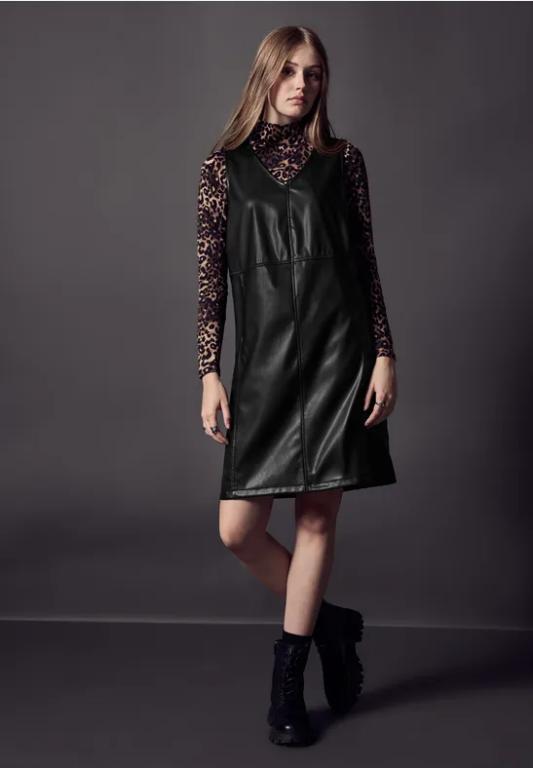 Kleid in Leder-Optik in Zürich - Bild 1