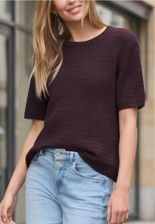 Kurzarm Pullover mit Lochmuster in der Schweiz - Bild 1