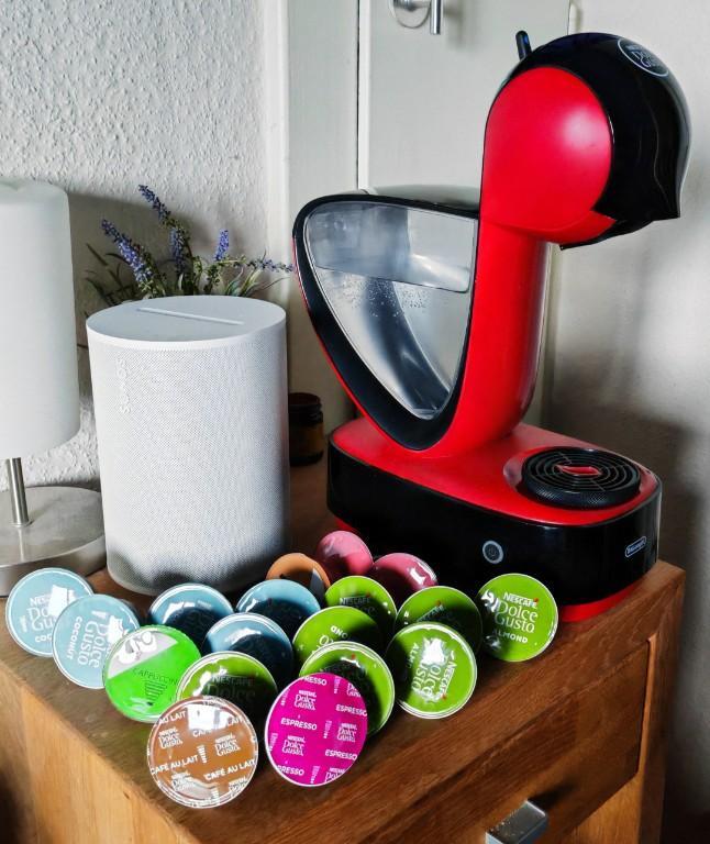 Nescafe Dolce Gusto Maschine + Kapseln in Dulliken - Bild 1