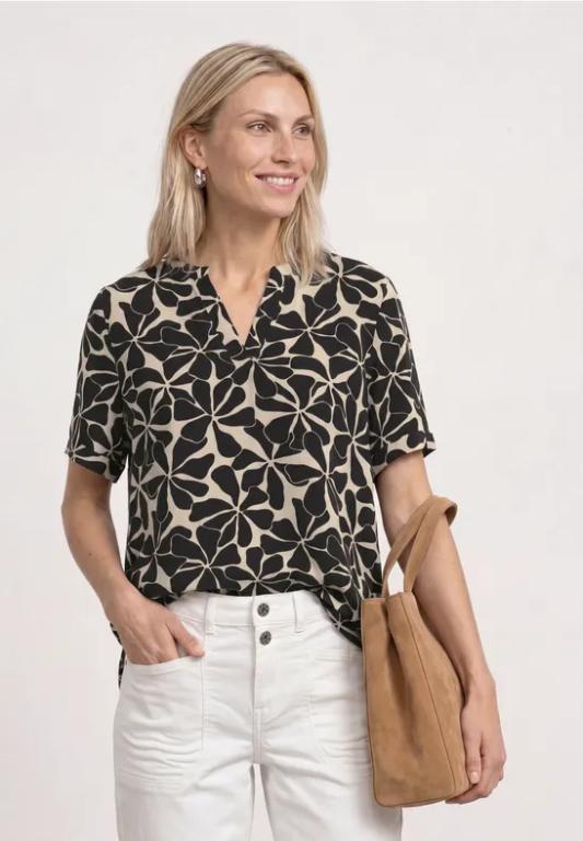 Blusenshirt mit Split Neck und Print in Urdorf - Bild 1