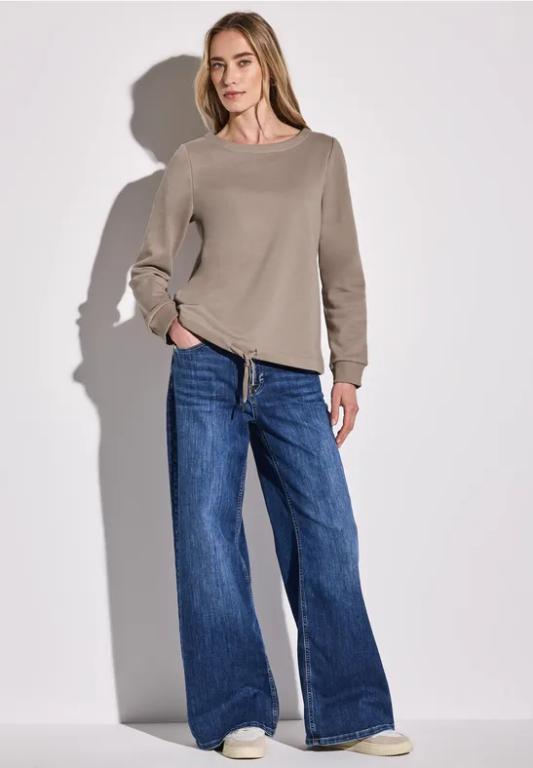 Sweatshirt in Aesch - Bild 1