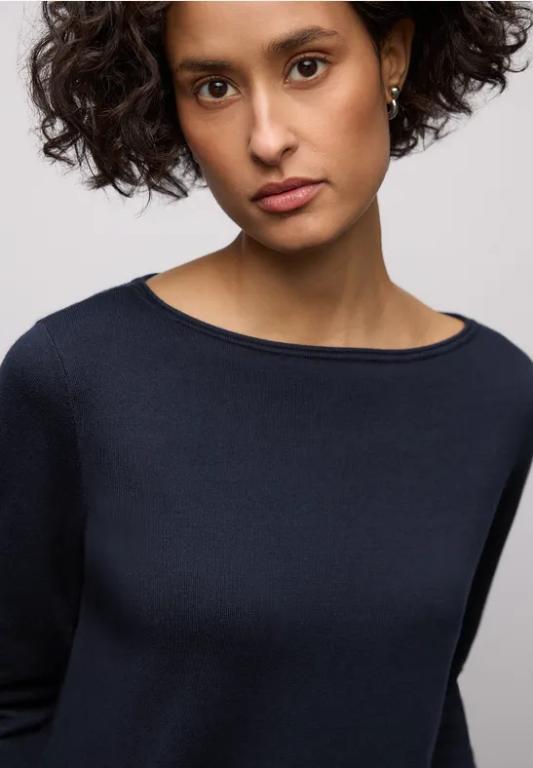 Basic Pullover in Willisau - Bild 1