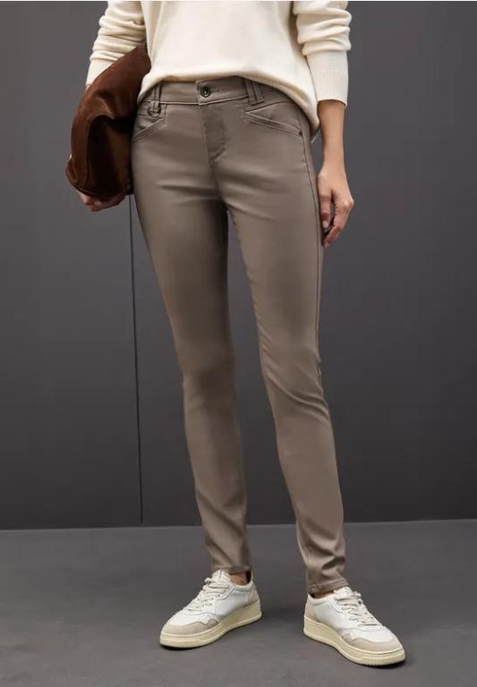 Slim Fit Coated Hose in Aesch - Bild 1