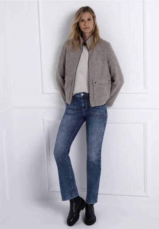 Bootcut Jeans in Lenzburg - Bild 1