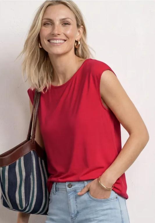 Dropped Shoulder Shirt mit U-Boot-Ausschnitt in Solothurn - Bild 1