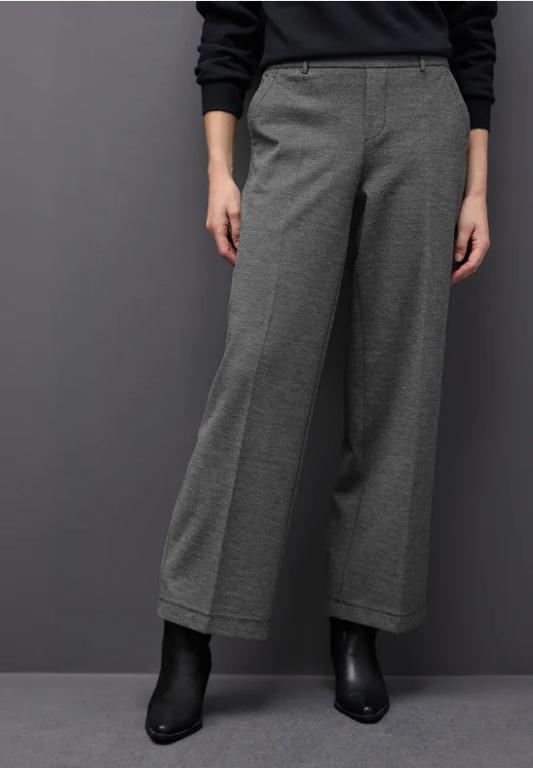 Wide Leg Herringbone Hose in Willisau - Bild 1