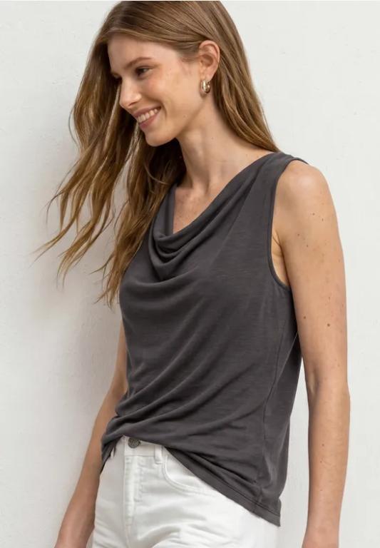 Silk-Look Top mit Wasserfall-Ausschnitt in Kriens - Bild 1
