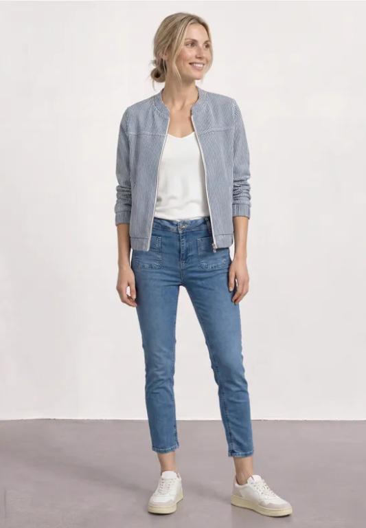 Straight Leg Jeans mit aufgesetzten Taschen in Solothurn - Bild 1