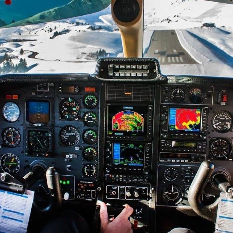 FLÜGE MIT PRIVATJET IN GANZ EUROPA in Emmen - Bild 6