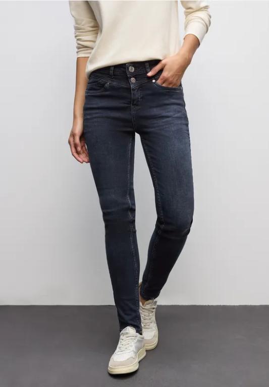 Slim Fit Jeans in Lenzburg - Bild 1
