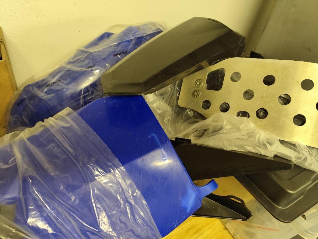 Motocross Yamaha YZ 250 /Ausrüstung / Bekleidung in Belp - Bild 4