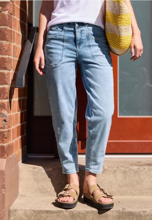 Barrel Leg Jeans im Loose Fit in Frauenfeld - Bild 1
