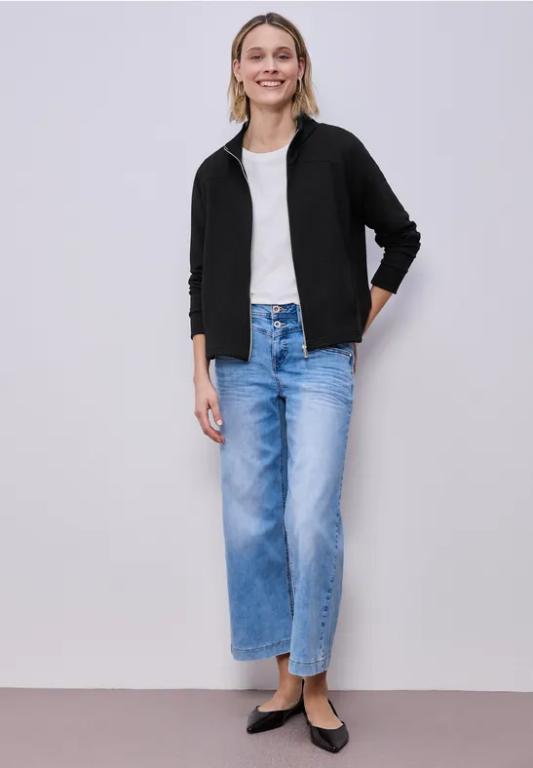 Langarm Jacke mit Turtle Neck in Landquart - Bild 1
