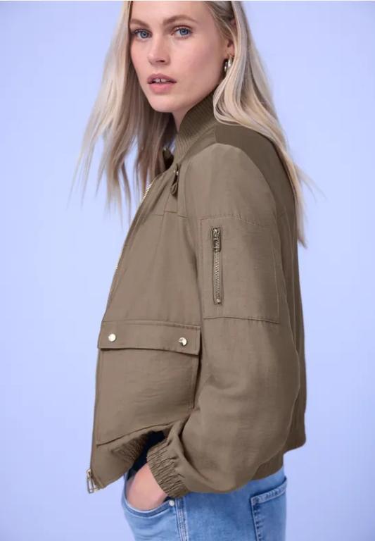 Utility Blouson in Urdorf - Bild 1