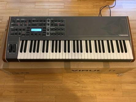 Access Virus Ti2 Keyboard in Zürich - Bild 1