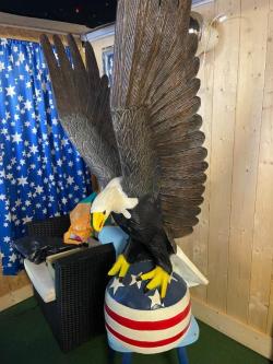 Adler USA H.140cm B.80 cm T.55cm ,90er Jahre aus Show raum ! in Langenthal - Bild 1