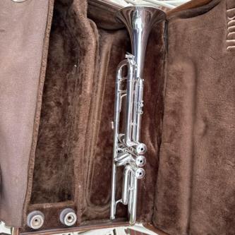 Bach Stradivarius Modell 37 ML Bb Trompete in Genf - Bild 4