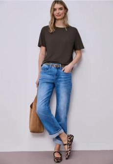 Basic T-Shirt mit Dropped Shoulders in Zürich - Bild 1