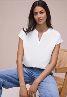 Blusenshirt in Unifarbe mit Split Neck in Winterthur - Bild 1