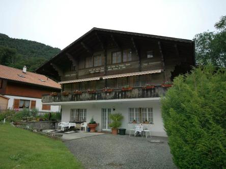 Chalet in Wilderswil with Jungfrau Views in Genf - Bild 1