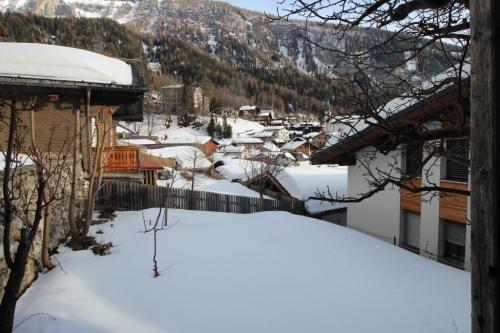 Chalethälfte CH-09, grosse 4.5 Zimmerwohnung mit Südbalkon in Sierre - Bild 12